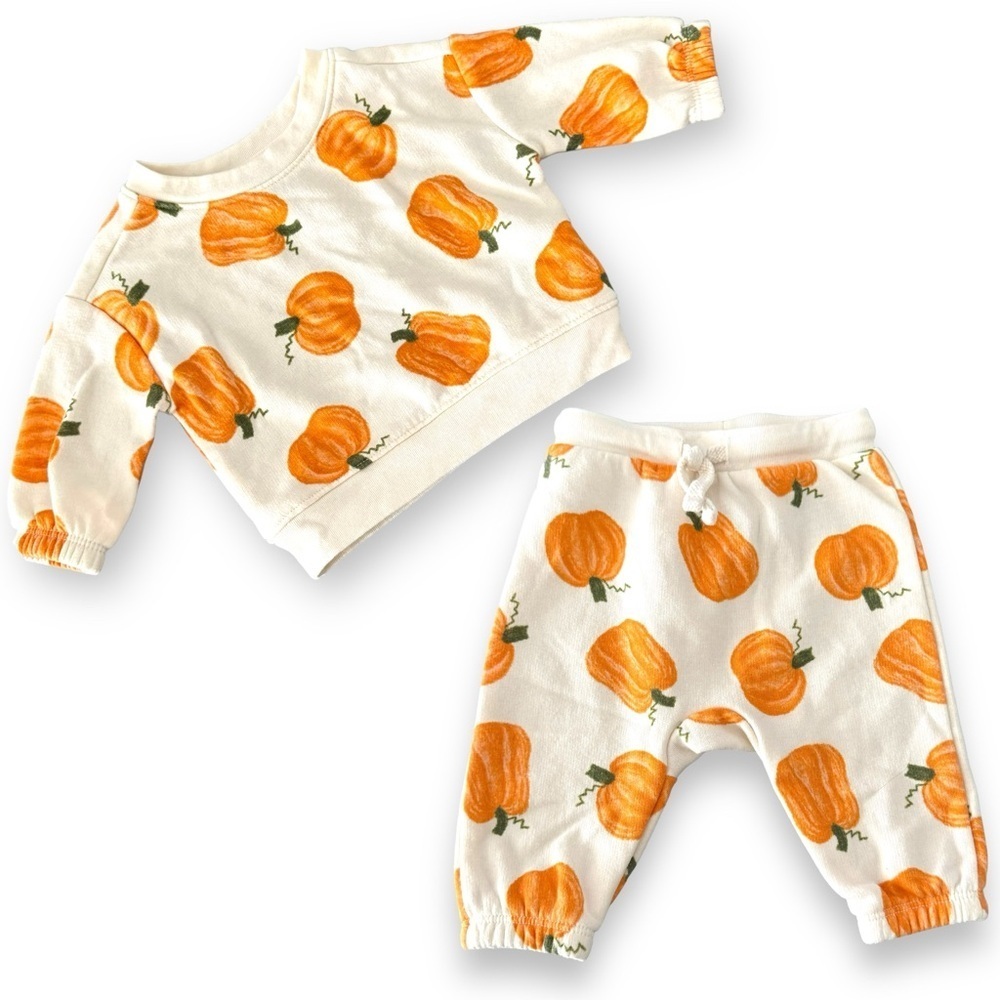 Old Navy Unisex 0-3M Pumpkin Crew Neck Sweatshirt & Sweatpants Set Never Worn